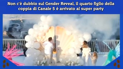 Non c'è dubbio sul Gender Reveal, il quarto figlio della coppia di Canale 5 è arrivato al super party