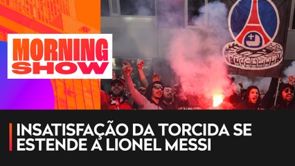 Torcedores do PSG protestam na casa de Neymar por insatisfação com desempenho ⚽