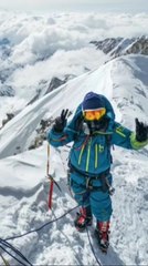 Çinli Dağcı Dong, 8.000 Metrenin Üzerindeki 14 Zirvenin Hepsine Tırmanan İlk Kadın Oldu