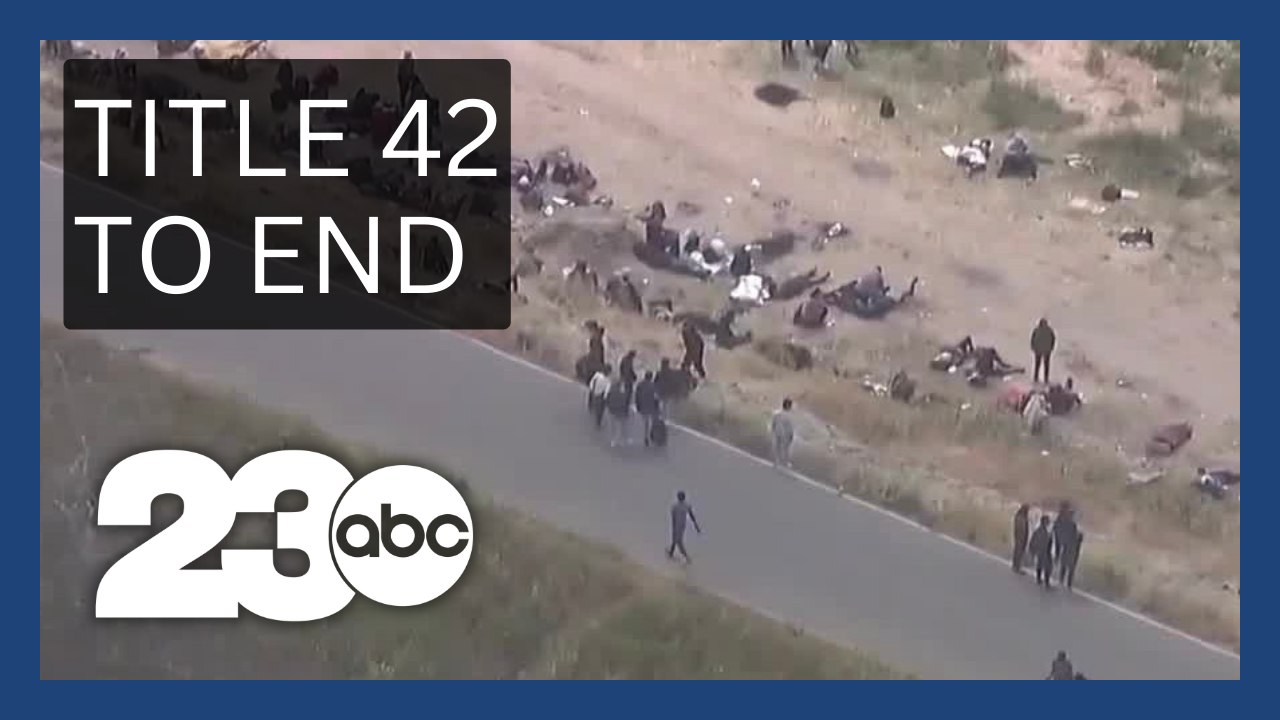 Migrants gather at California-Mexico border