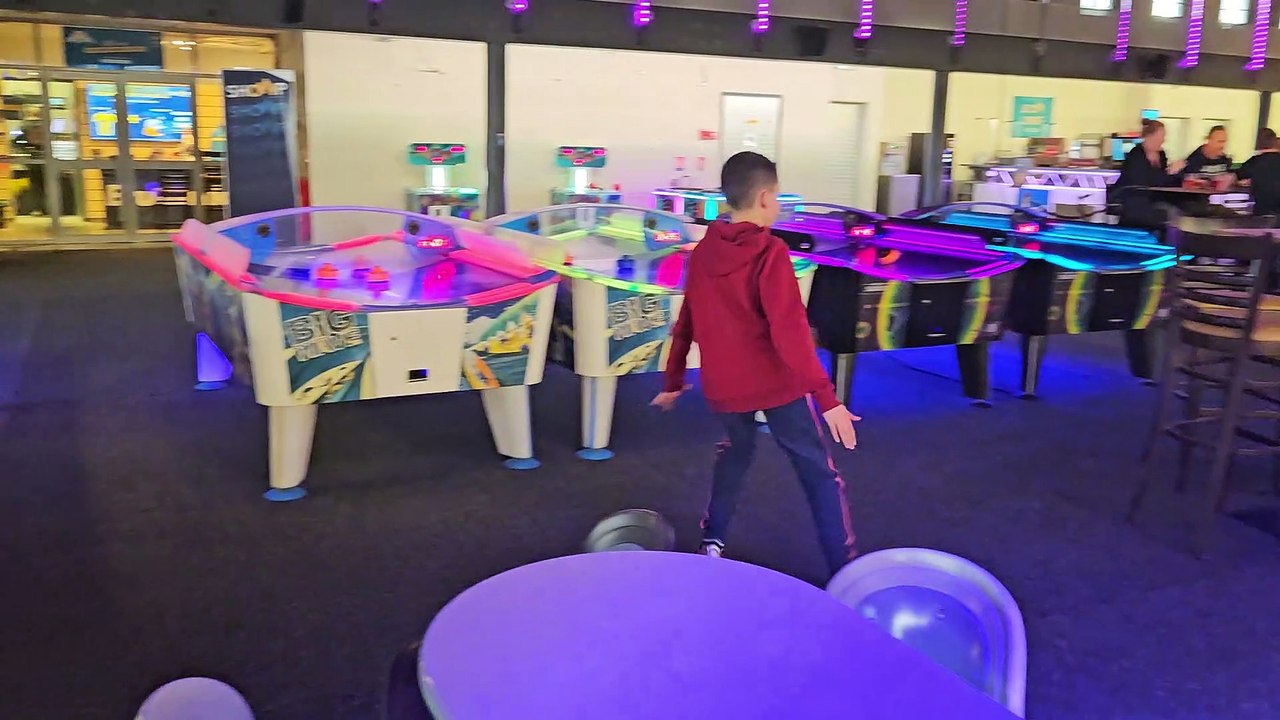 Stage de l'école de foot, petit tour du Bowling