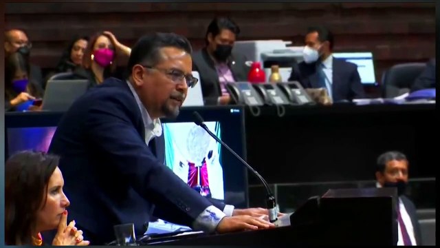 ¡VEAN! ¡Diputado de morena despedaza a panista gritón y su banda por traidores a la patria!
