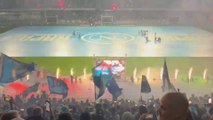 Il Napoli vince lo scudetto, i tifosi cantano 'O surdato 'nnammurato
