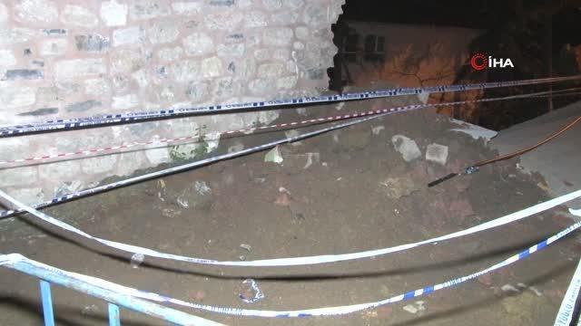 Beyoğlu'nda okul bahçesine istinat duvarı çöktü, 3 bina boşaltıldı