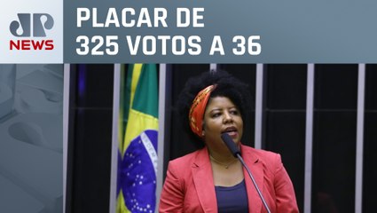 Câmara aprova equiparação salarial entre homens e mulheres