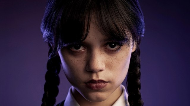 During the WGA Strike, Hollywood Writers Mock ‘Wednesday’ Star Jenna Ortega | THR News