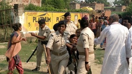 एसएफसी की गोदाम का ग्रामीणों ने किया विरोध,ग्रामीणों के नहीं मानने पर किया लाठी चार्ज