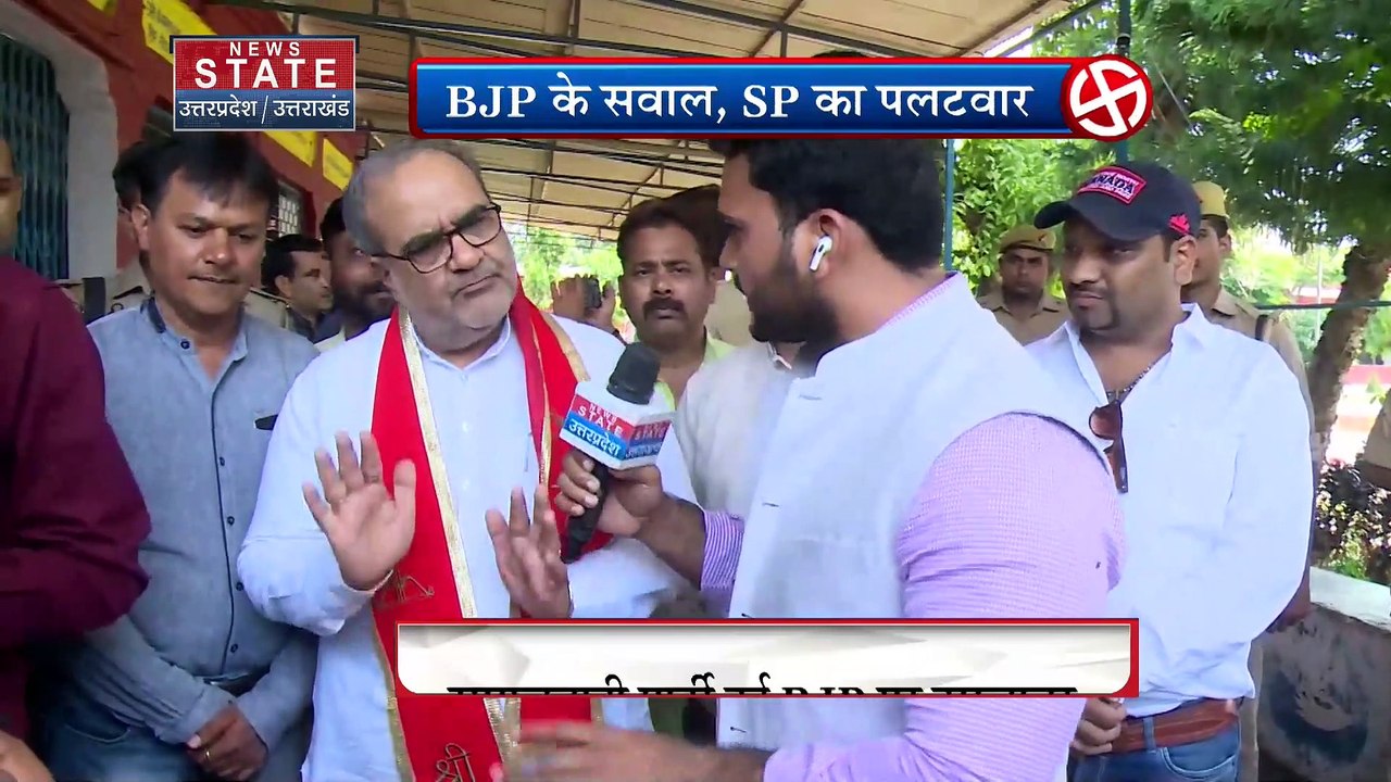 Uttar Pradesh : UP निकाय चुनाव में नकाब की आड़ में फर्जी वोटिंग का मुद्दा