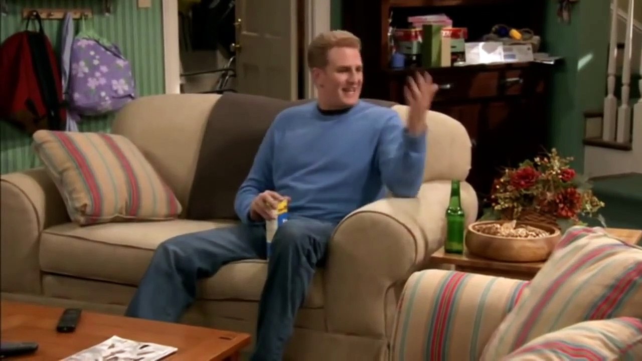 Hinterm Sofa an der Front - Liebe nur durch Triebe