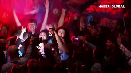 Napoli'nin 33 yıl sonra gelen şampiyonluğu doyasıya kutlanıyor