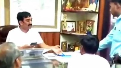 देवसर: विधायक ने अपने कार्यालय पर लगाया जनता दरबार, सुनी लोगों की समस्या