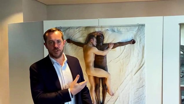 Scandale au Parlement européen - Une exposition fait scandale avec des photos sulfureuses sur la religion catholique dans une ambiance LGBT - Plusieurs élus dénoncent une provocation christianophobe