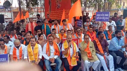 मुख्यमंत्री को सद्बुद्धि देने किया गया सामूहिक हनुमान चालीसा पाठ, बृजमोहन अग्रवाल भी हुए शामिल