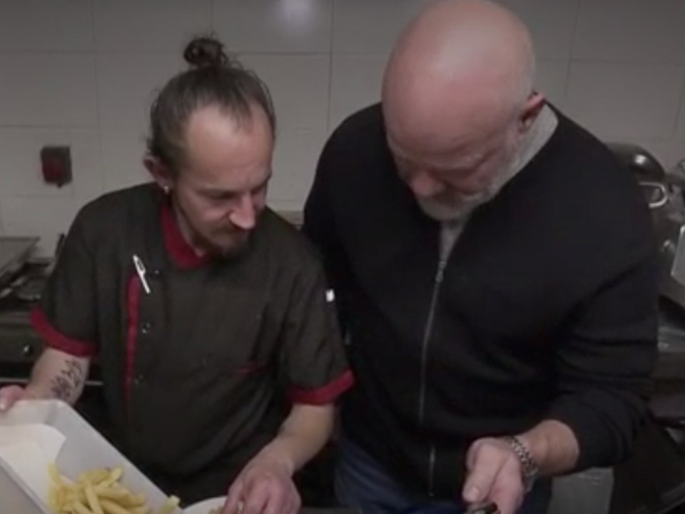 “Non, mais tu n'as pas honte ?” : Philippe Etchebest hors de lui après trouvé un rat mort dans Cauchemar en cuisine