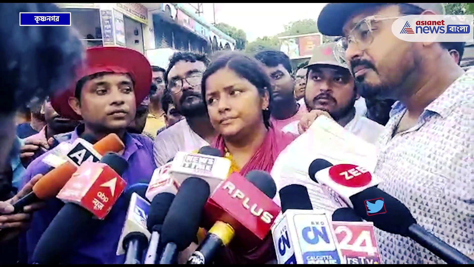 'চেয়ার থাকবে না, চুরির পকেট খালি করুন', মীনাক্ষীর নিশানায় পুলিশ ও রাজ্য সরকার