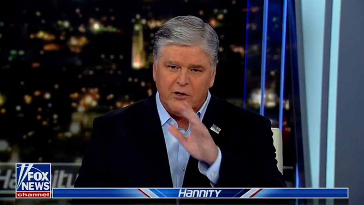 Sean Hannity audience member ‘cheers’ NYC subway rider who killed homeless passenger