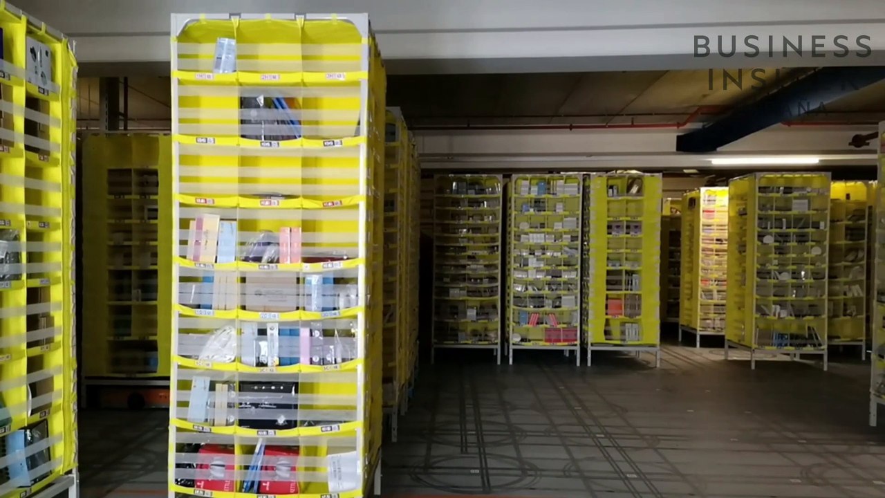 Así es por dentro un almacén de Amazon | Amazon MAD7
