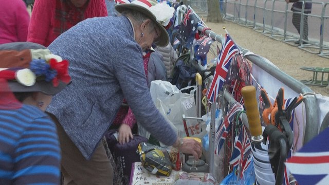 Des tentes installées près de Buckingham Palace pour le couronnement de Charles III