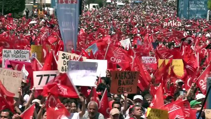 Vatandaşlar, Kılıçdaroğlu'nun Mersin mitinginde konuştu: "Tayyip Erdoğan’dan korkmuyoruz"