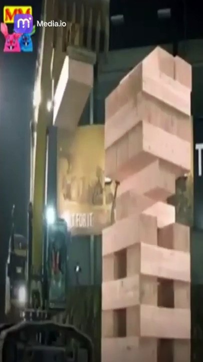 اجلس واستمتع بالضحك مع أفضل مقاطع الفيديو المضحكة
