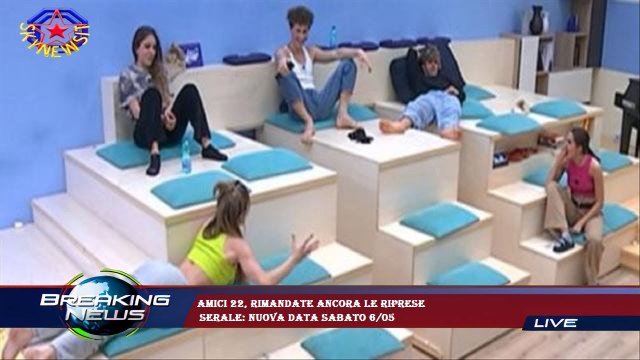Amici 22, rimandate ancora le riprese serale: nuova data sabato 6/05