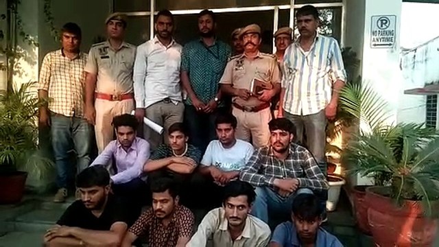 फर्जी खोले 80 बैंक खातों में ठगी के डाले 70 लाख रुपए, टिकट बुक करने व ब्लैकमेलिंग के जरिए जमा करवा रहे थे रुपए : देखो वीडियो में इनके चेहरे