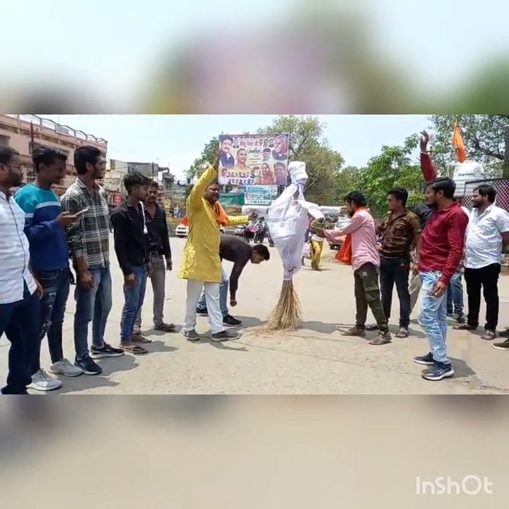 बजरंग दल ने कांग्रेस का पुतला जलाया