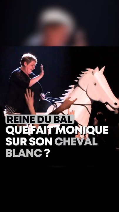 Monique est la reine du Bal du Cheval Blanc