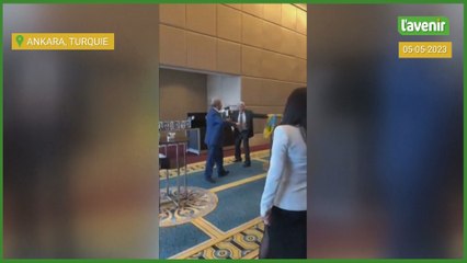Violente altercation entre un délégué russe et ukrainien lors d'un sommet en Turquie