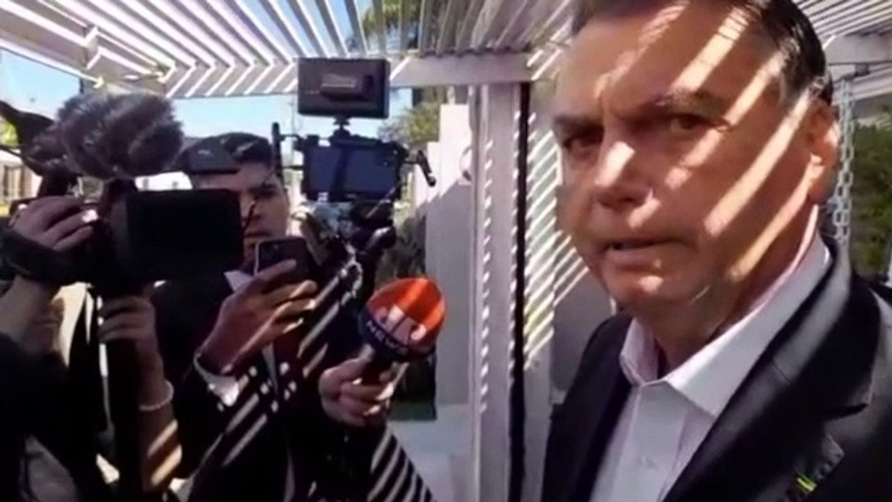 La circulation des fausses nouvelles au Brésil chute de 70 % deux heures après la saisie du téléphone portable de Bolsonaro