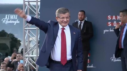 Ahmet Davutoğlu: 'Seçimlere siyasi darbe diyen birisi demokrat olmaz'