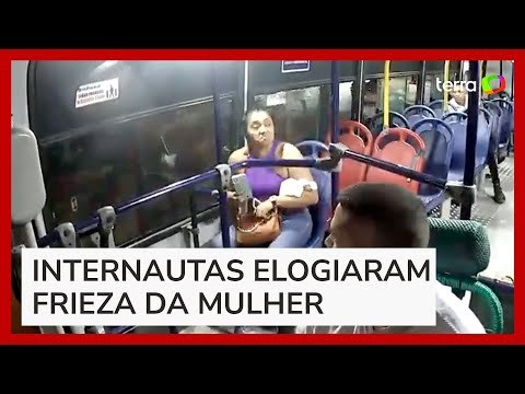 Mulher entrega celular antigo durante assalto a ônibus, e cena viraliza nas redes sociais