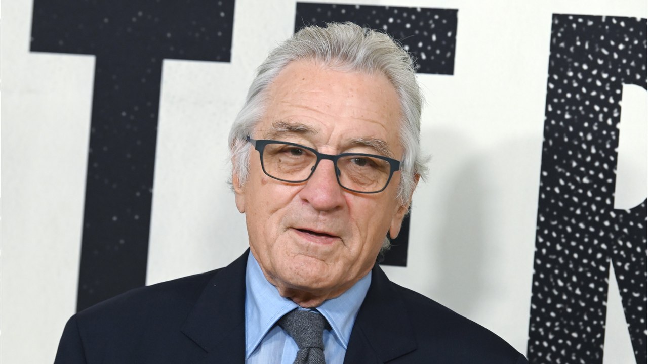 Voici - Robert De Niro papa à 79 ans : il dévoile pour la première fois le visage et le prénom de son bébé