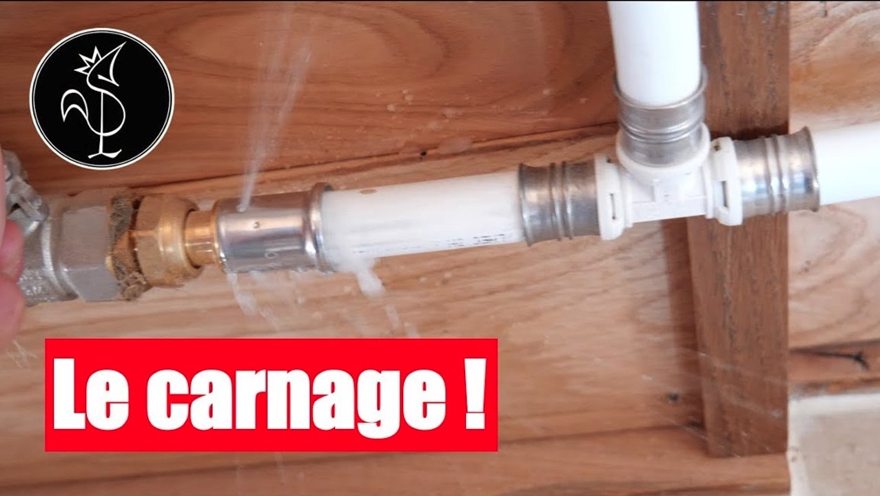 Finition des murs et installation de l'eau