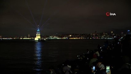 Kız Kulesi ışık gösterileriyle yeniden İstanbullularla buluştu