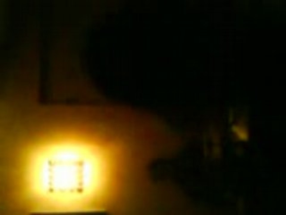 MOV00402