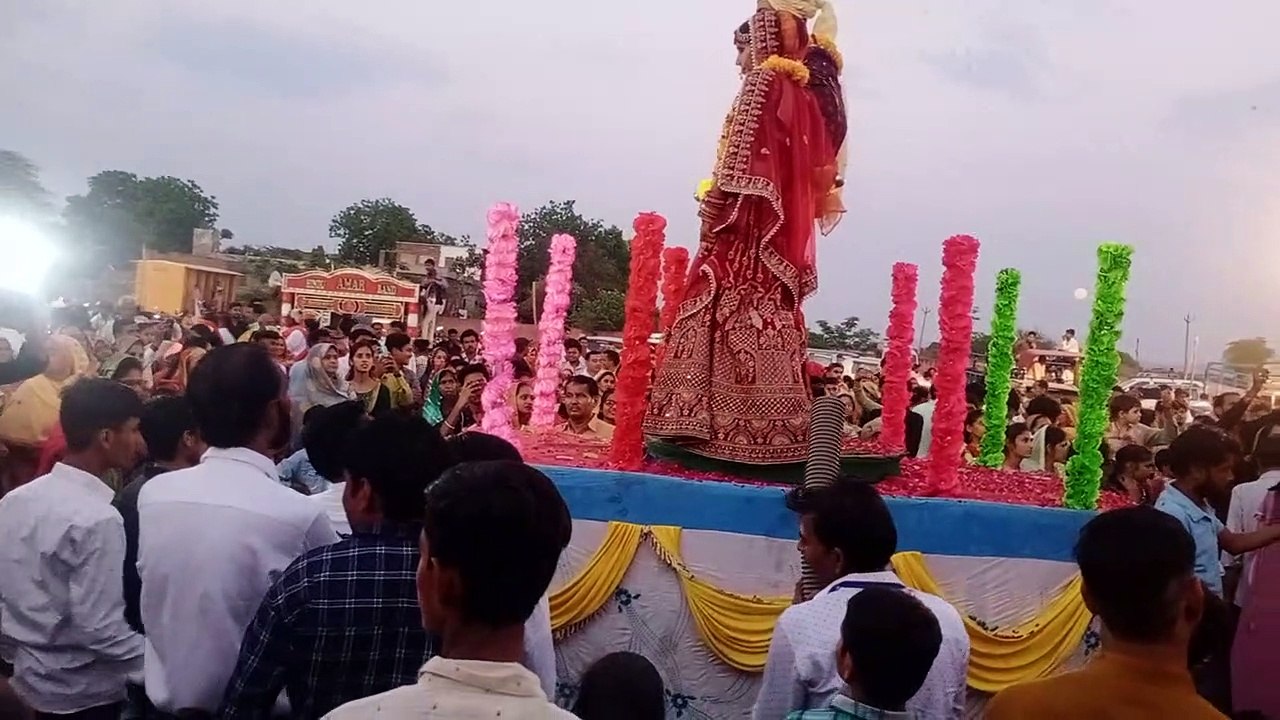 Video : सामूहिक विवाह सम्मेलनों में 232 जोड़ों...