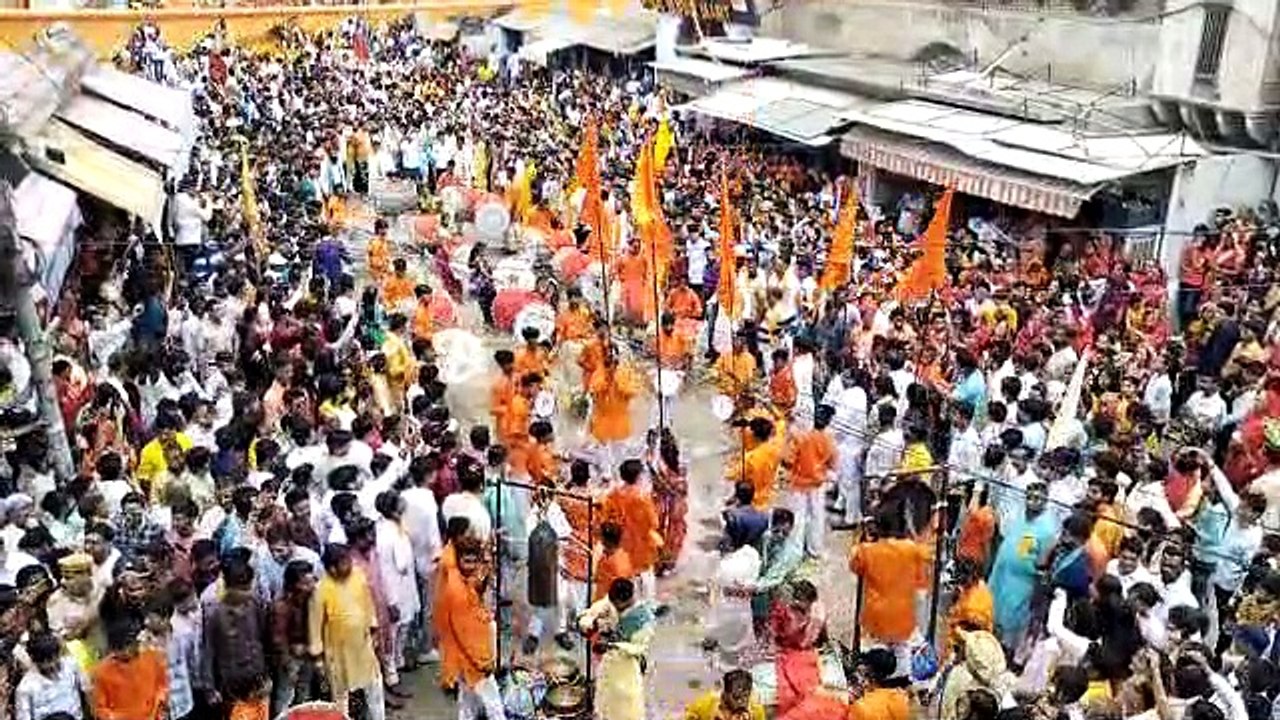फतेहपुर में उमड़ा श्रद्धा और आस्था का महासैलाब