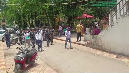 CRPF कमांडो महापौर के भाई को लेकर पहुंचे कोर्ट : देखें VIDEO