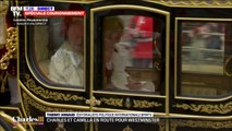 Le roi Charles et la reine Camilla saluent la foule venue assister à la procession vers l'abbaye de Westminster