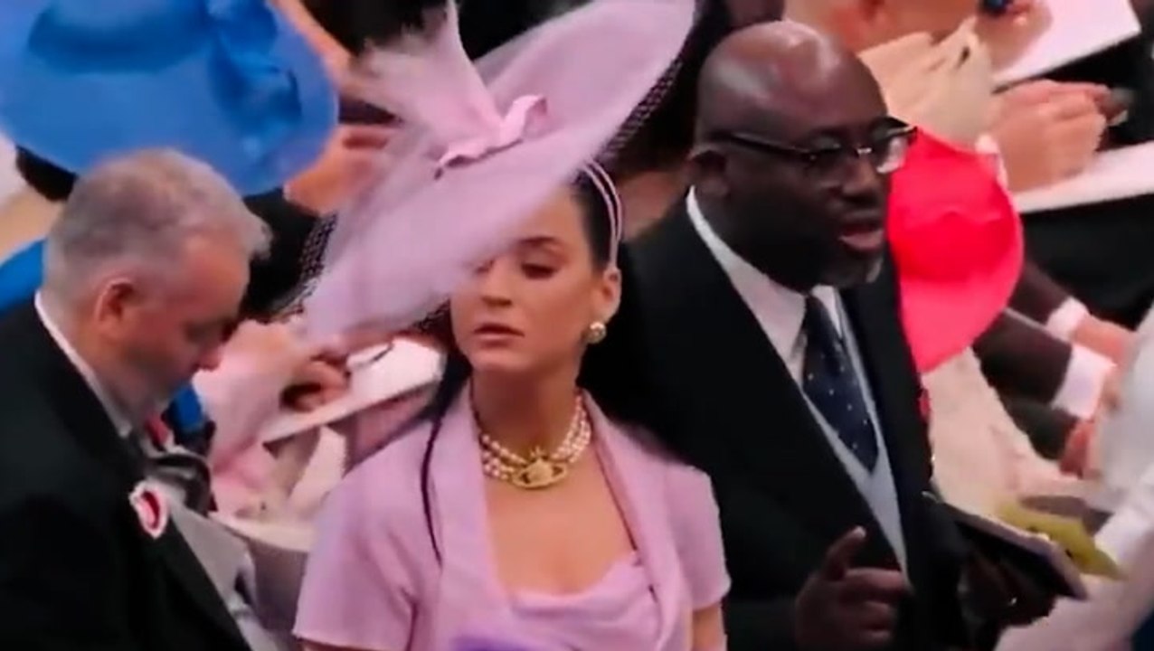 King Charles’s coronation: Katy Perry appears lost as she looks for Westminster Abbey seat