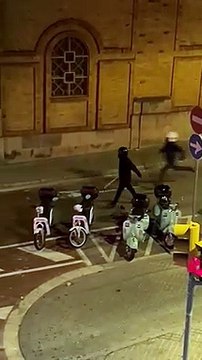 Okupas asaltan las calles de la Bonanova