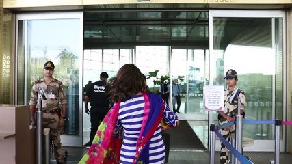 Yami Gautam gives a savage reply to paparazzi