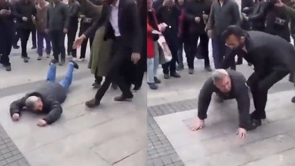 Bir vatandaş kendini Togg'un önüne attı: Çiğne beni çiğne