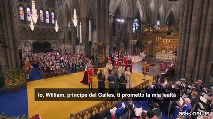 Il principe William giura fedelt? al padre re Carlo III
