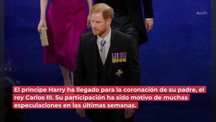 ¿Con quién se sentó el príncipe Harry en la coronación?