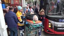 Seyir halindeki otobüsün içinde düşen yaşlı kadın yaralandı