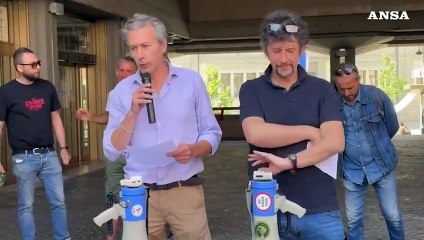 Massa, Giulio Milani: "Non ho aggredito Conte, l'ho contestato"