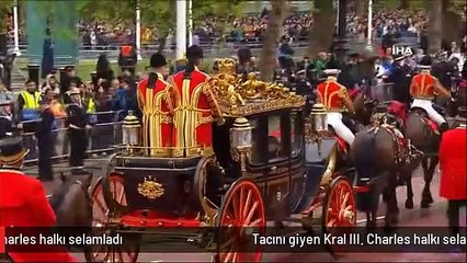 Tacını giyen Kral III. Charles halkı selamladı