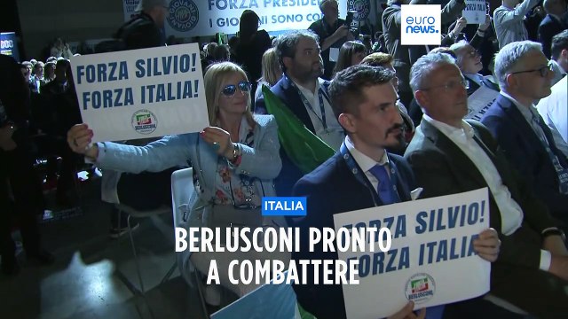 Milano, standing ovation per il videomessaggio di Berlusconi alla convention di Forza Italia